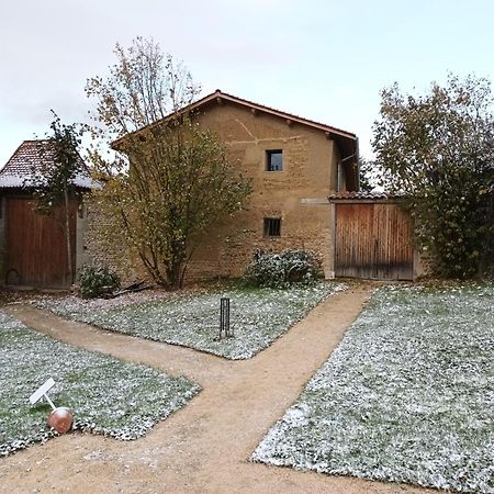 Aparthotel La Ferme De Berlioz La Cote-Saint-Andre Exterior foto