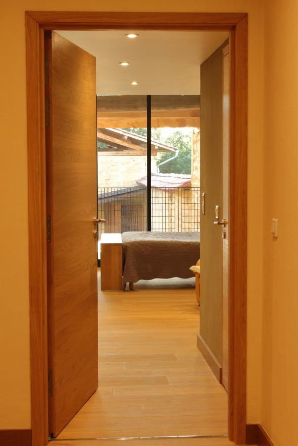 Aparthotel La Ferme De Berlioz La Cote-Saint-Andre Exterior foto